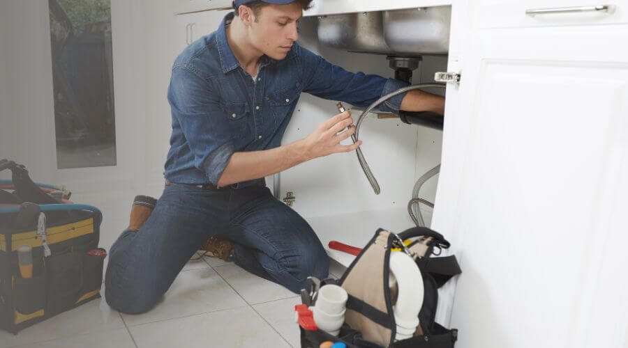 Expert burst pipe repair services in Brazil, IN